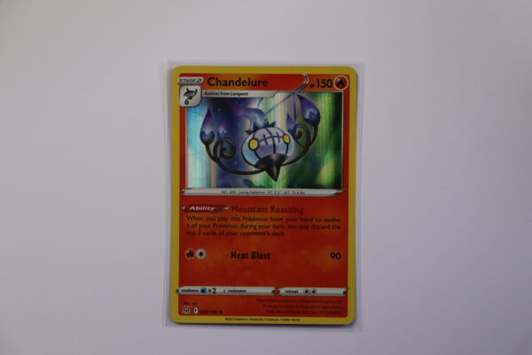 026/196 Chandelure Holo